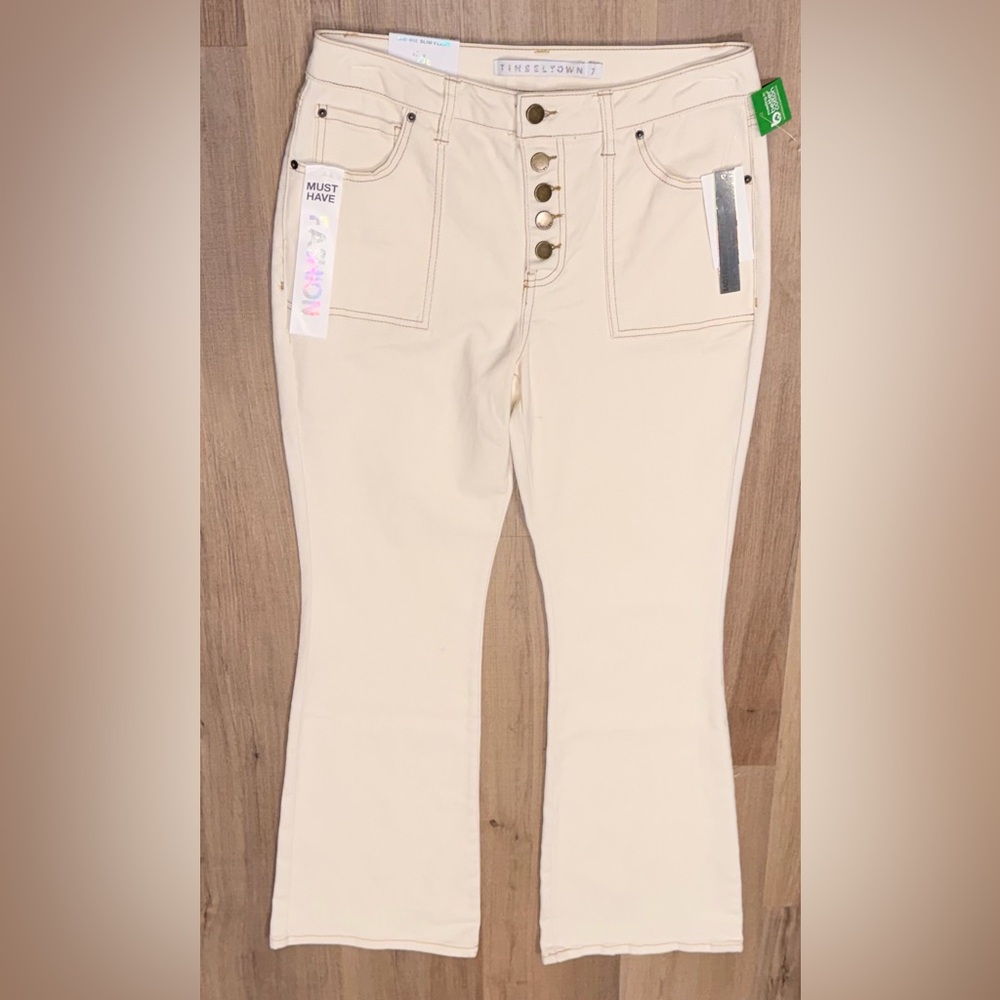 Mid rise slim flare Cream Button-Fly Jeans women’s size 7/28  New